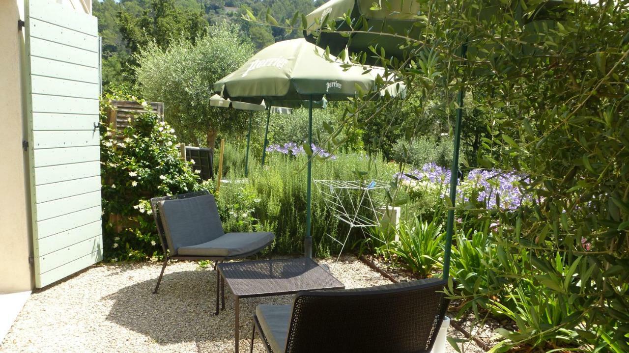 Le Vallon Des Oliviers Montauroux Eksteriør billede
